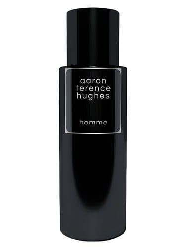 Aaron Terence Hughes Homme