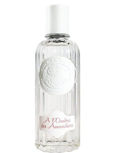 Jeanne en Provence A L Ombre des Amandiers
